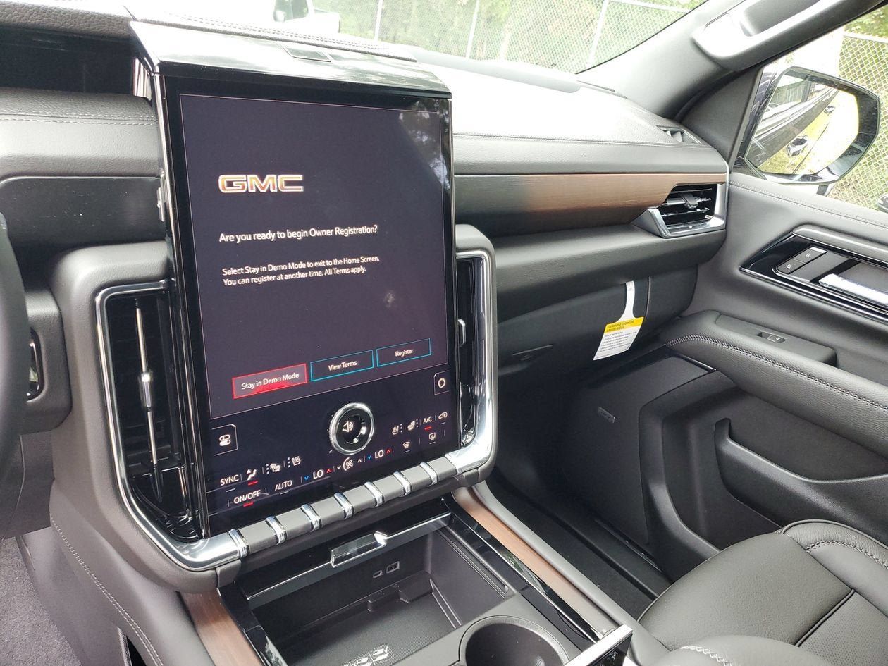 New 2026 GMC Yukon XL Denali RWD image 26