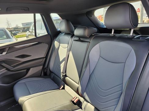 New 2026 Volkswagen Tiguan SE R-Line AWD/4WD image 11