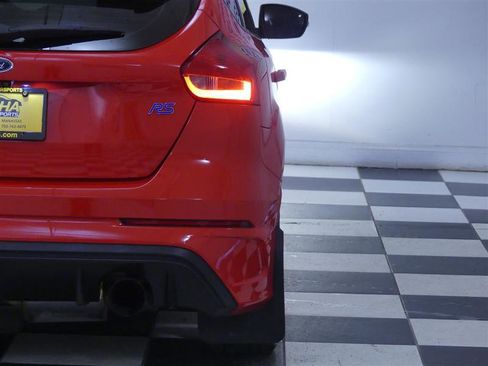 Used 2018 Ford Focus RS image 32