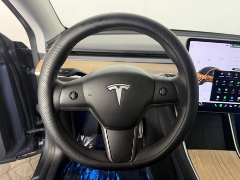 Used 2020 Tesla Model Y Long Range AWD/4WD image 20
