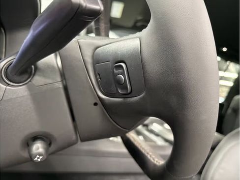 Used 2025 Jeep Wagoneer 4WD w/ Convenience Group I image 10