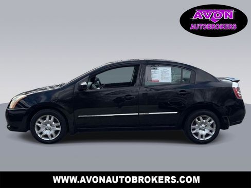 Used 2012 Nissan Sentra 2.0 S image 1