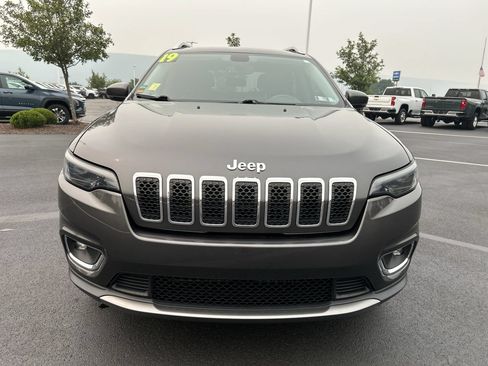 Used 2019 Jeep Cherokee Limited AWD/4WD image 13