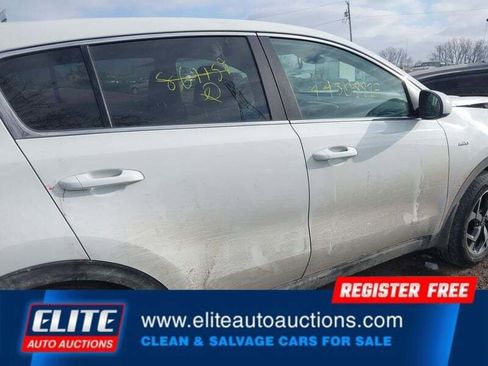 Used 2021 Kia Sportage LX AWD/4WD image 25