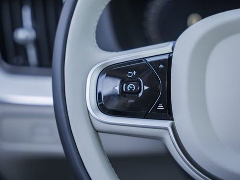 New 2026 Volvo XC60 B5 Ultra w/ Protection Package Premier image 30