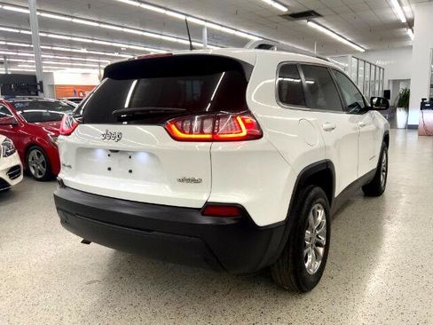 Used 2019 Jeep Cherokee Latitude Plus image 4