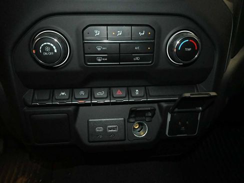 Used 2024 Chevrolet Silverado 1500 Custom AWD/4WD image 22