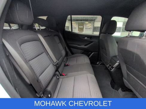 Certified 2025 Chevrolet Equinox LT w/ Safety and Technology Package AWD/4WD image 27