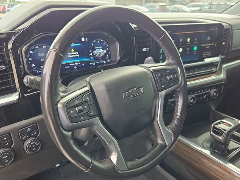 Used 2022 Chevrolet Silverado 1500 RST image 17