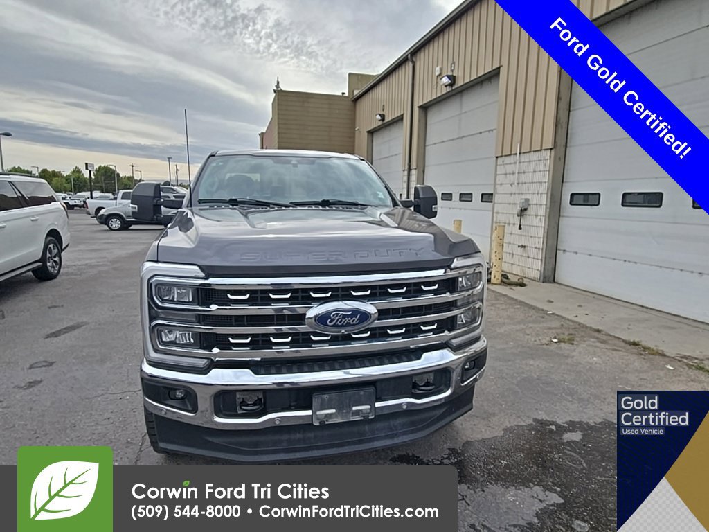Used 2023 Ford F350 Lariat w/ Lariat Ultimate Package AWD/4WD image 9