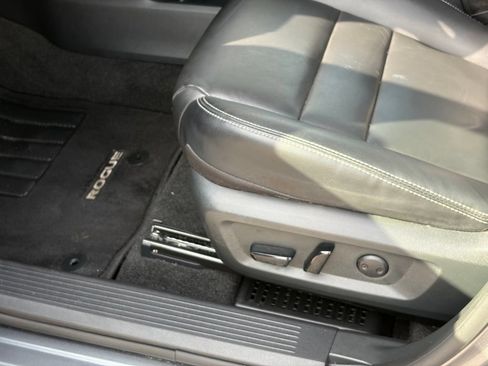 Used 2023 Nissan Rogue SL w/ SL Premium Package FWD image 12