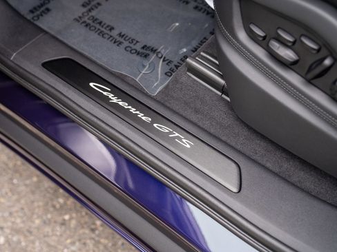 New 2025 Porsche Cayenne GTS image 13