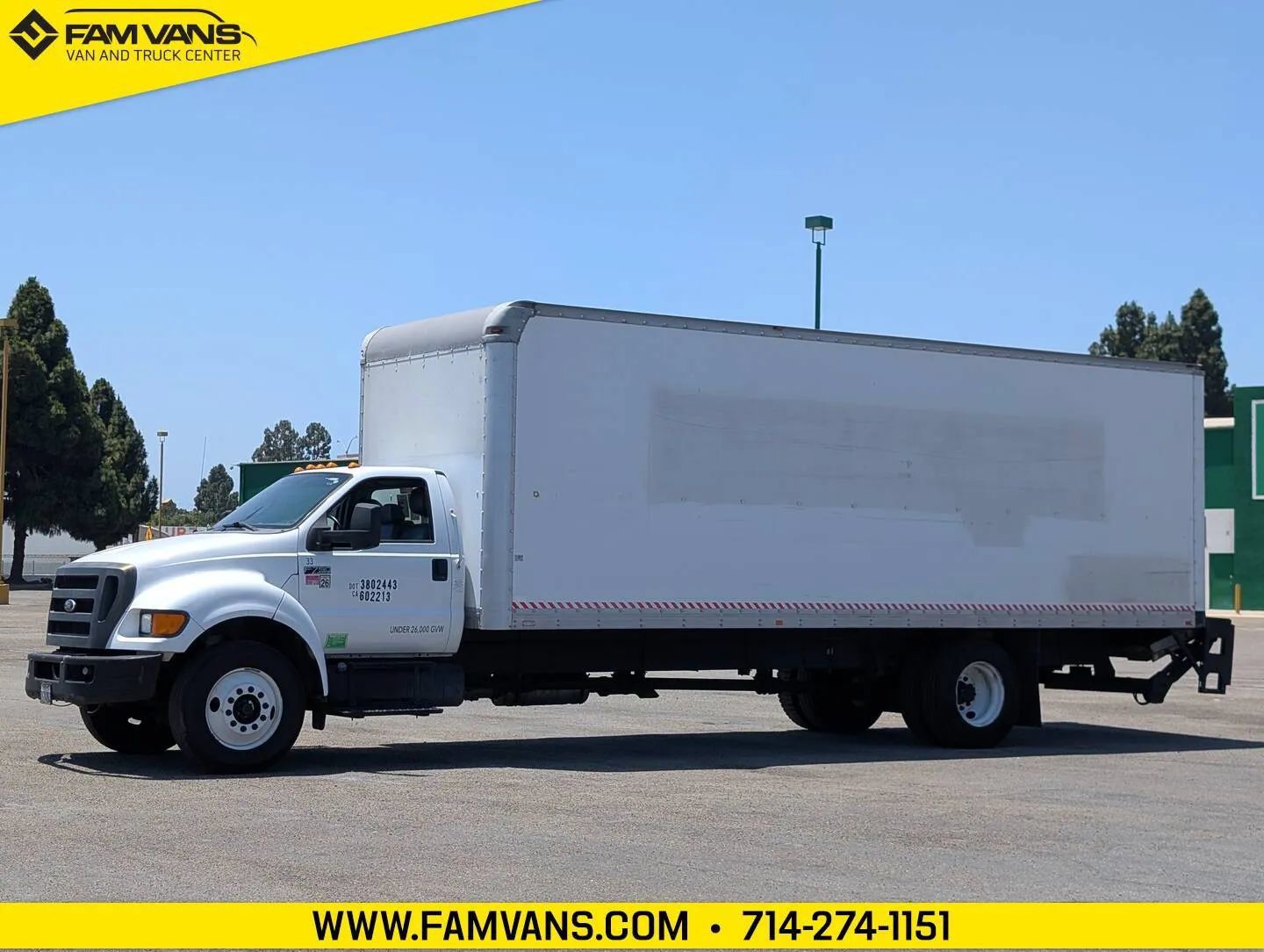 Used 2013 Ford F750 2WD Regular Cab Super Duty image 3