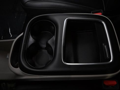 Used 2022 Chrysler Pacifica Touring-L image 33