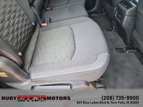 Used 2024 Nissan Pathfinder SV w/ Cargo Package image 30