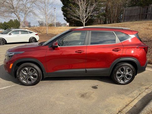 Used 2024 Kia Seltos S image 4