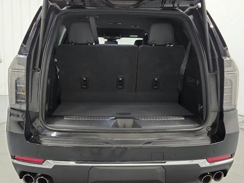 Used 2025 Chevrolet Tahoe Premier RWD image 35