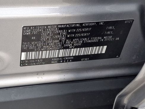 Certified 2021 Toyota RAV4 LE image 28