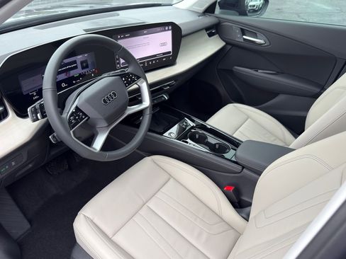 New 2026 Audi Q3 quattro 2.0T AWD/4WD image 9