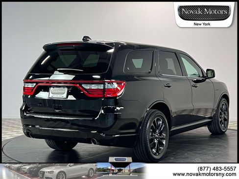 Used 2022 Dodge Durango R/T w/ Blacktop Package image 8