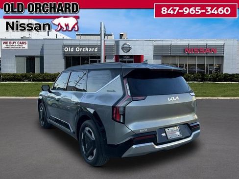 Used 2024 Kia EV9 Land AWD/4WD image 8