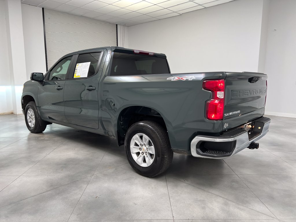 Used 2025 Chevrolet Silverado 1500 LT AWD/4WD image 6