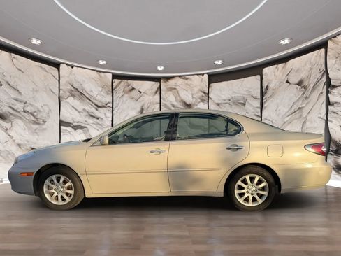 Used 2003 Lexus ES 330 w/ Premium Pkg FWD image 5