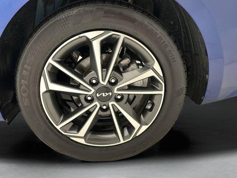 Used 2023 Kia Forte LXS FWD image 8