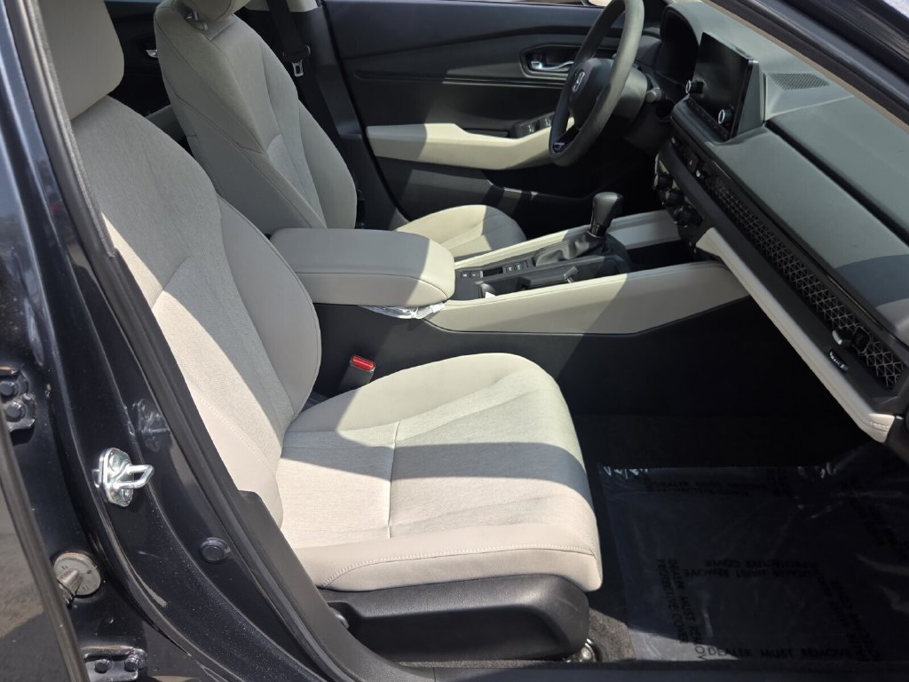 Used 2024 Honda Accord EX image 17