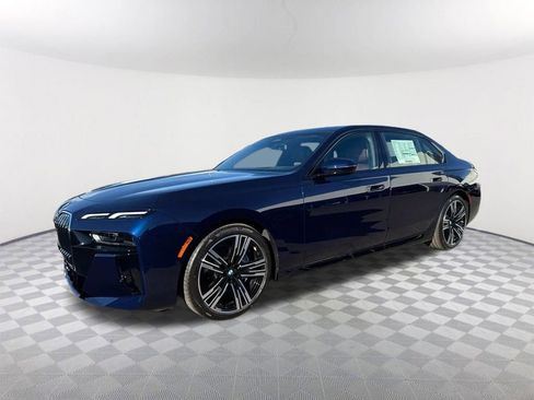 New 2026 BMW 740i image 2
