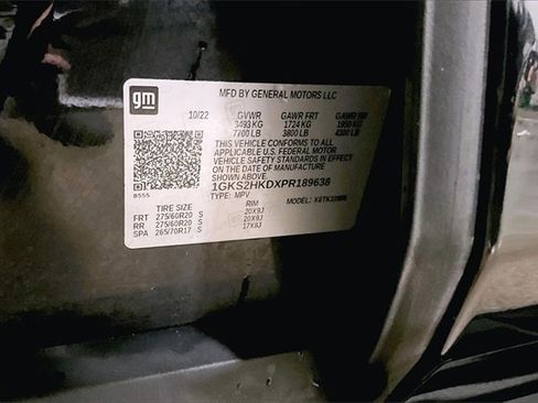 Used 2023 GMC Yukon XL AT4 image 30