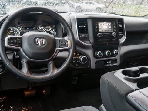 Used 2022 RAM 1500 Big Horn AWD/4WD image 12