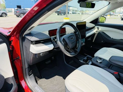 Used 2021 Ford Mustang Mach-E Premium image 24