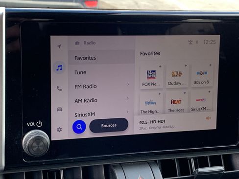 Used 2025 Toyota RAV4 LE image 20