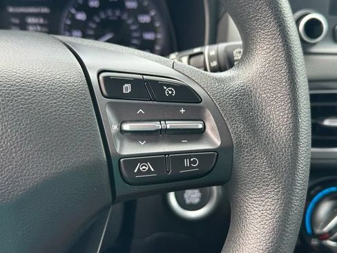 Used 2023 Hyundai Kona SEL AWD/4WD image 39