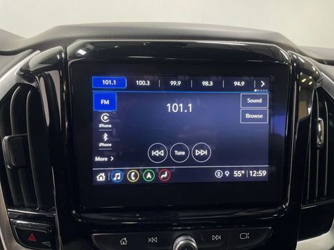 Used 2022 Chevrolet Traverse RS image 16