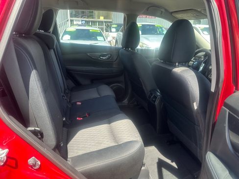 Used 2017 Nissan Rogue S FWD image 14