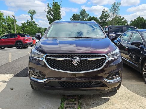 Used 2021 Buick Enclave Avenir w/ Avenir Technology Package AWD/4WD image 3