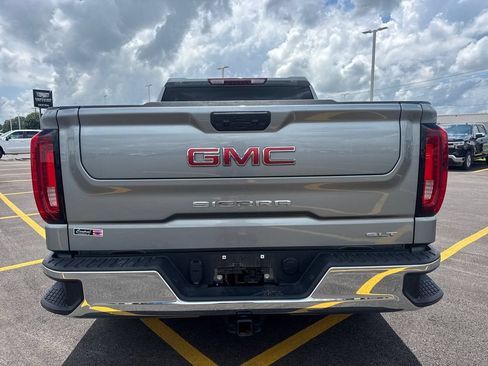 Used 2025 GMC Sierra 1500 SLT AWD/4WD image 5