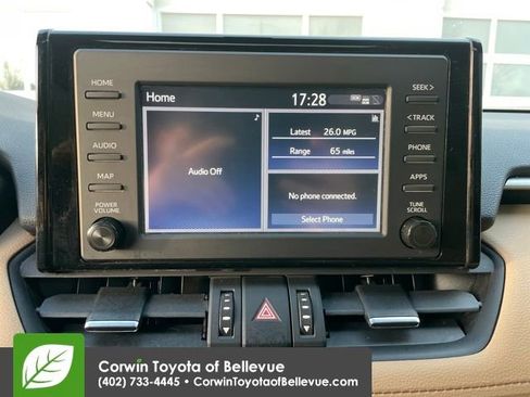 Used 2019 Toyota RAV4 XLE Premium image 18