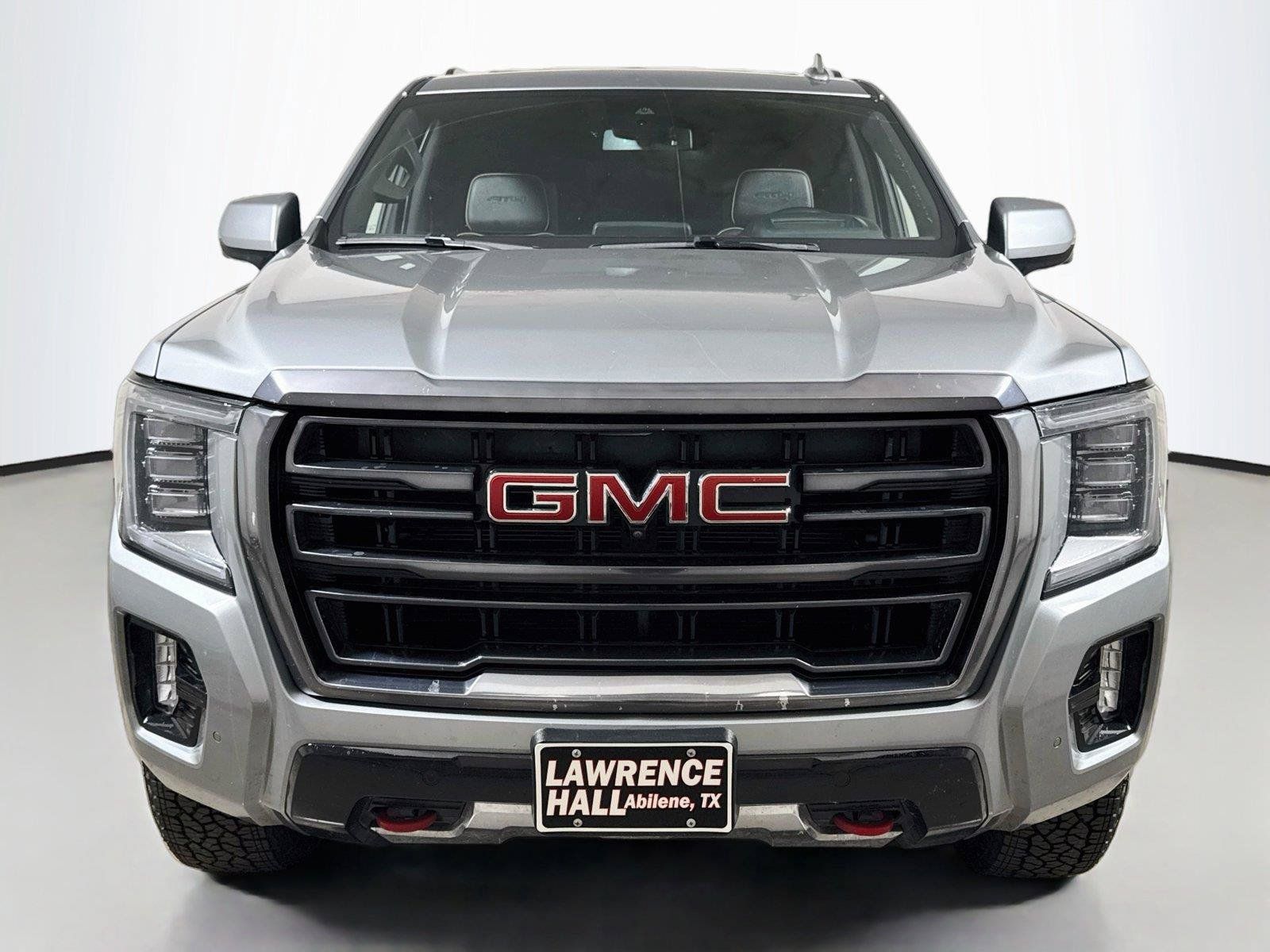 Used 2024 GMC Yukon XL AT4 w/ Technology Package AWD/4WD image 2