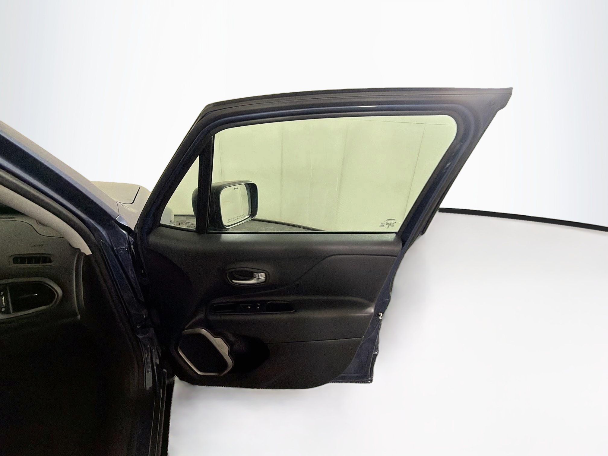 Used 2023 Jeep Renegade Latitude AWD/4WD image 31