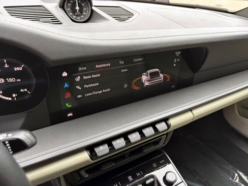 Certified 2022 Porsche 911 Carrera image 30