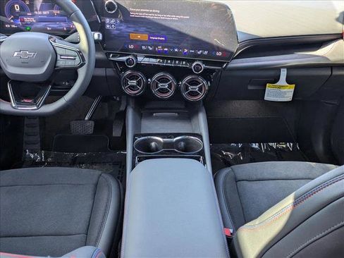 New 2025 Chevrolet Blazer EV RS image 13