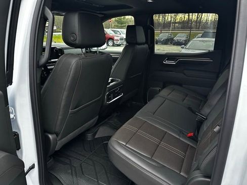 New 2026 Chevrolet Silverado 1500 High Country AWD/4WD image 17