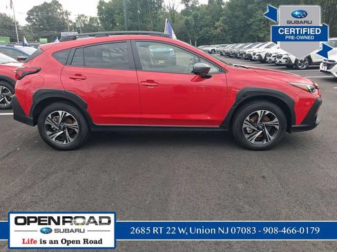 Used 2025 Subaru Crosstrek 2.5i Premium AWD/4WD image 2