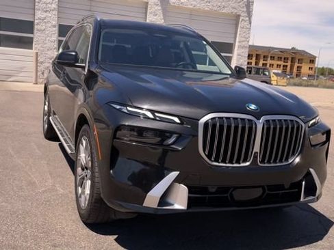 Used 2026 BMW X7 xDrive40i AWD/4WD image 4