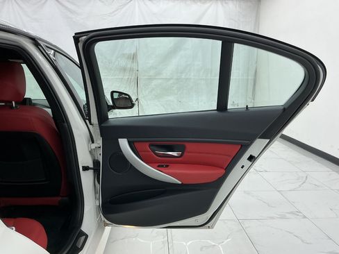 Used 2015 BMW 328i Sedan w/ M Sport RWD image 25