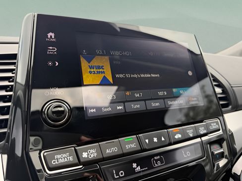 Certified 2024 Honda Odyssey Touring image 16