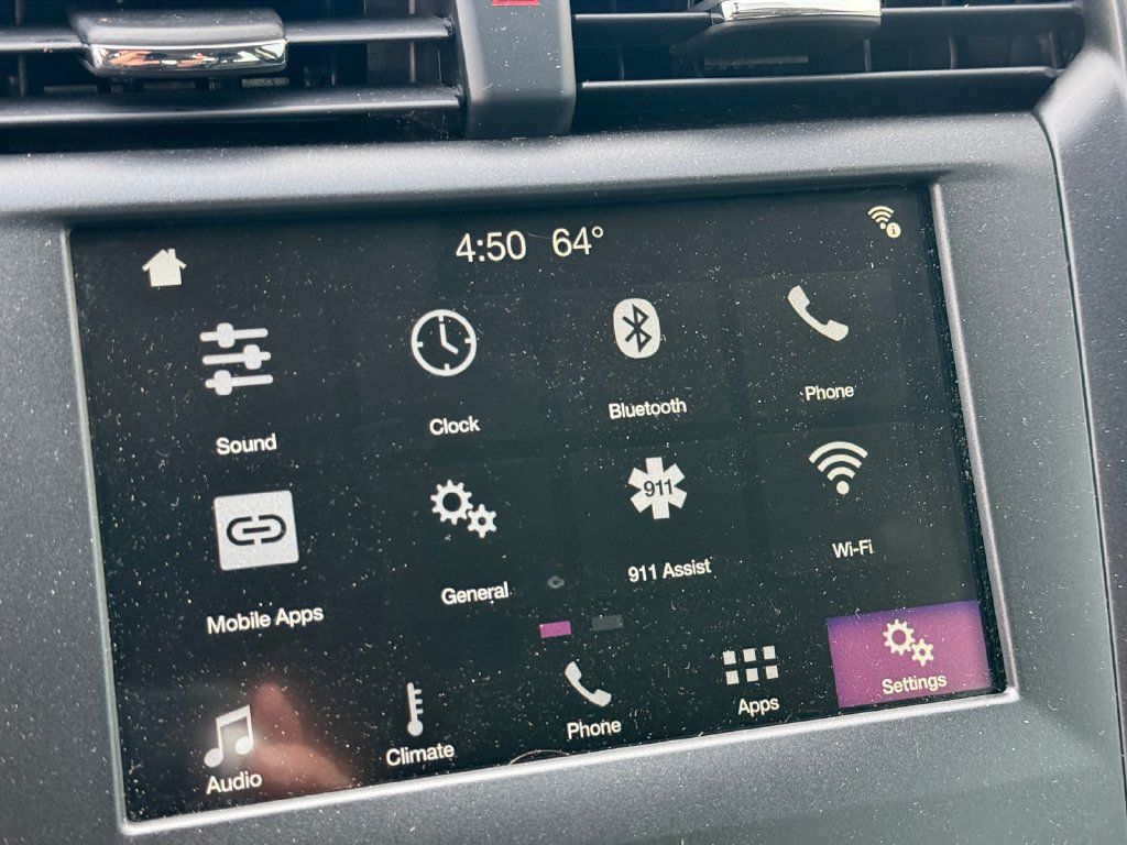 Used 2018 Ford Fusion SE w/ Equipment Group 201A FWD image 22